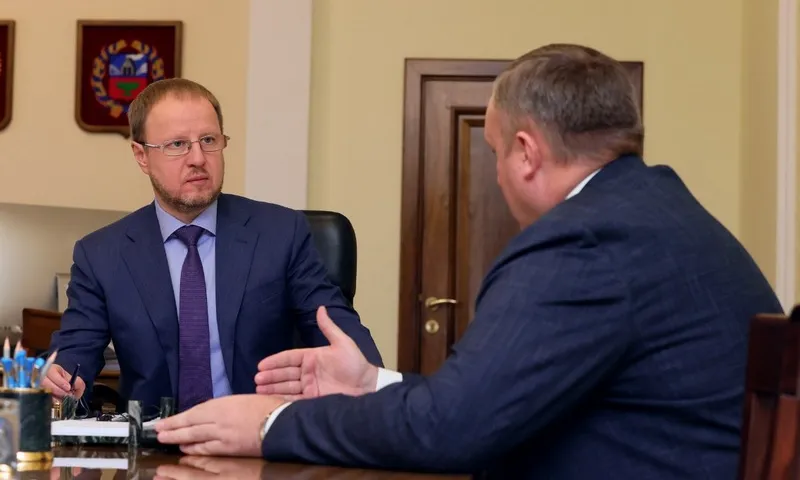 Виктор Томенко встретился с главой Краснощековского района 