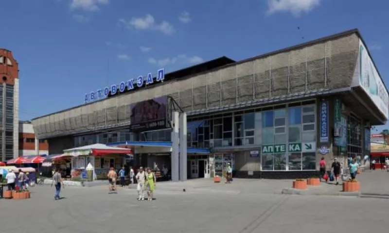 Барнаульский автовокзал продолжает продажу билетов на рейсы в предновогодние дни