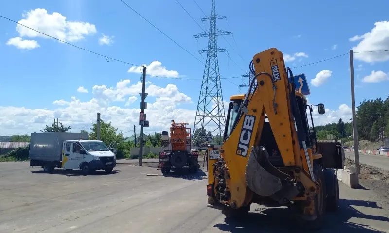 Схема движения изменилась в районе транспортной развязки на Змеиногорском тракте в Барнауле