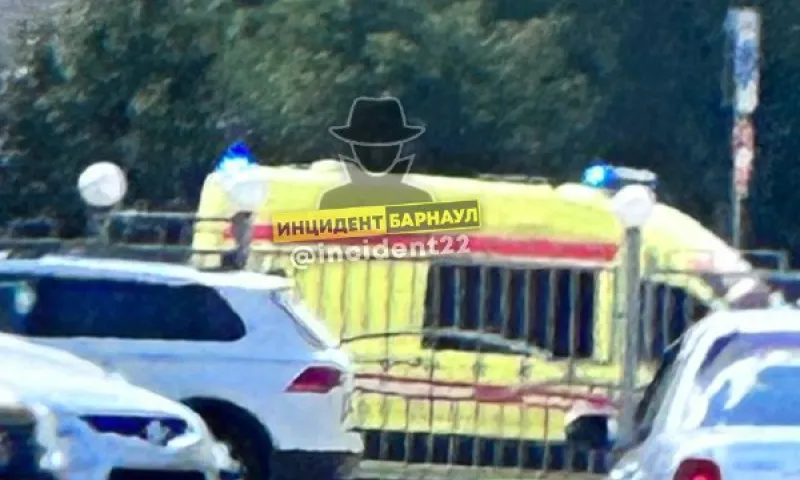 Четырёхлетний ребёнок выпал с 15-го этажа в Барнауле