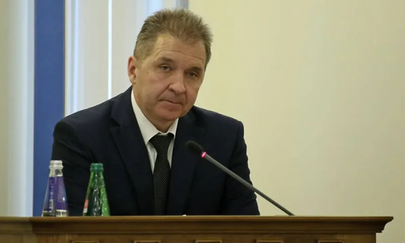 Экс-управделами губернатора Алтайского края смягчили меру пресечения из-за здоровья