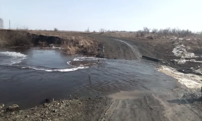 Ещё одну дорогу перекрыли в Алтайском крае из-за паводка