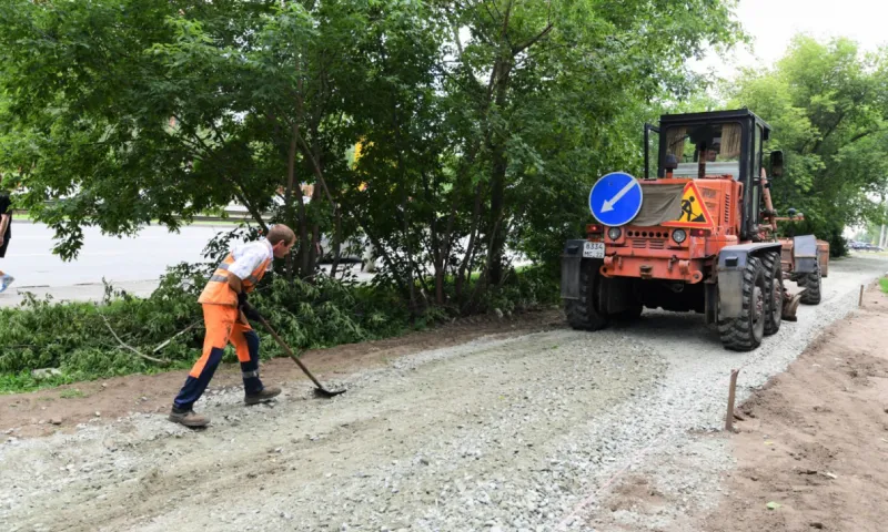 Ремонт тротуаров завершается в Барнауле 
