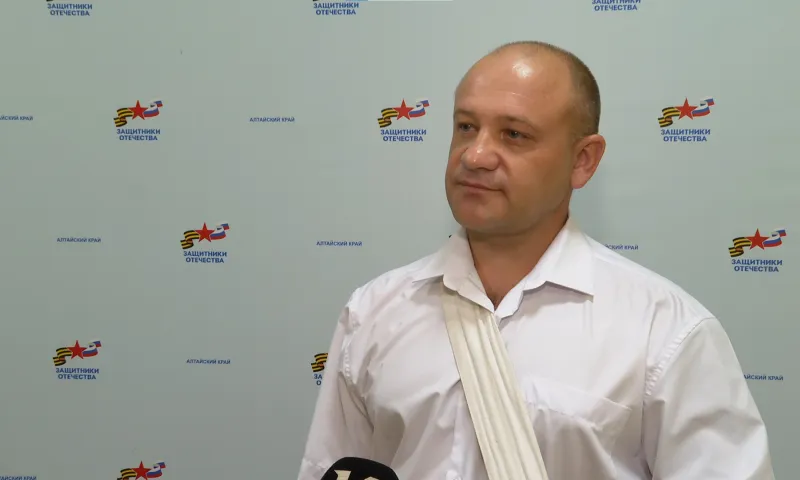 Вернувшийся с фронта алтайский депутат вышел из фракции КПРФ и примкнул к партии Президента