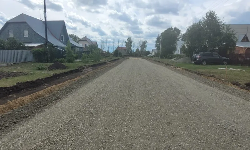 Более 169 миллионов рублей направили на обустройство дорог пригорода Барнаула