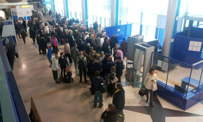 В аэропорту Барнаула транспортной прокуратурой организованы надзорные мероприятия по защите прав пассажиров в период задержки авиарейсов
