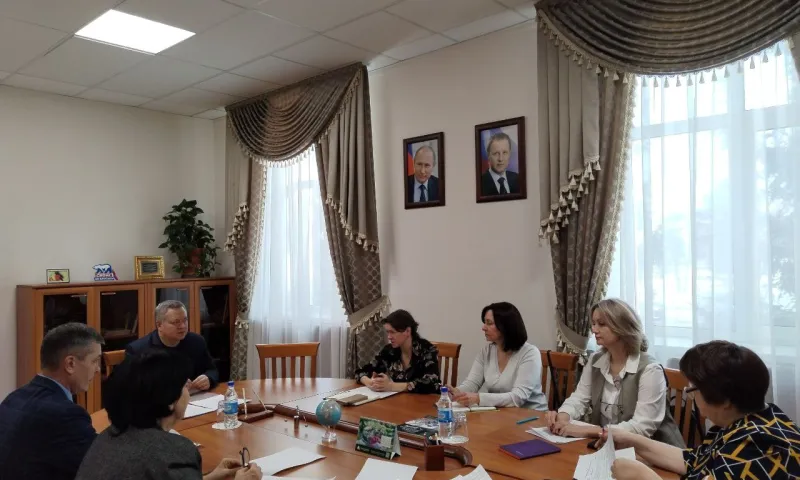 Дочь Роберта Рождественского представит в Алтайском крае спектакль об отце