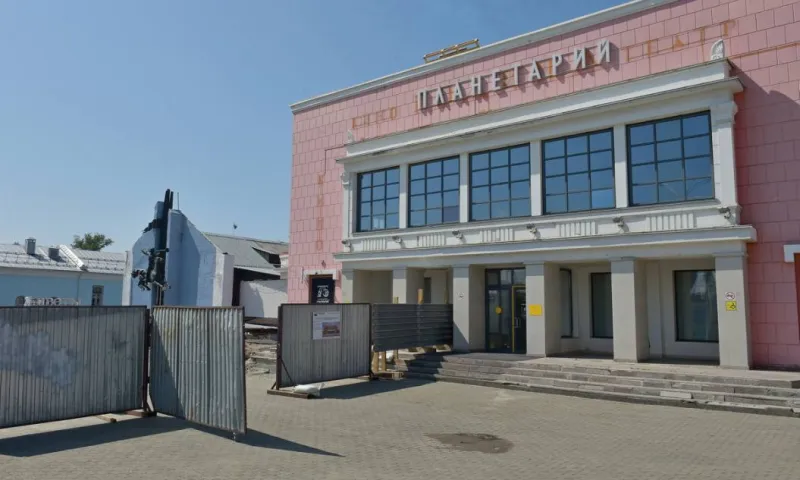 Начался второй этап ремонта Барнаульского планетария