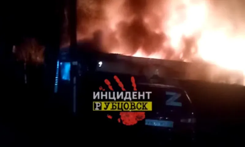 Возгорание гаража произошло в Рубцовске