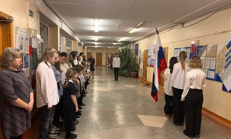 В барнаульском лицее № 112 школьникам рассказали о подвиге ленинградцев