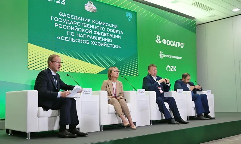 Виктор Томенко обсудил с экспертами меры по обеспечению технологического суверенитета отечественного АПК