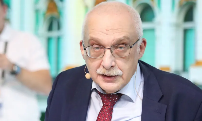 Юбилей знатока: Александр Друзь отмечает 70-летие