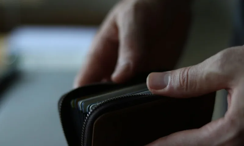 Средняя зарплата в октябре в Алтайском крае перешагнула порог в 40 тысяч рублей