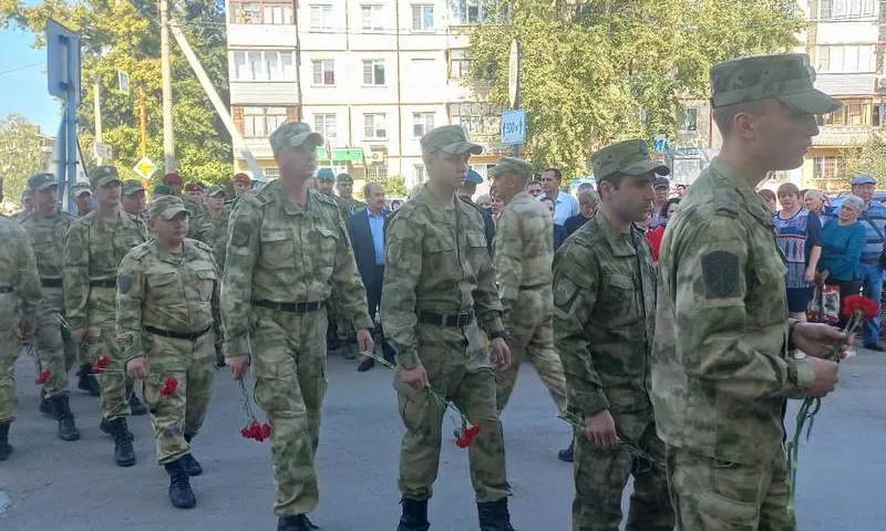 Память военнослужащего Росгвардии, погибшего в ходе специальной военной операции, увековечили в Рубцовске