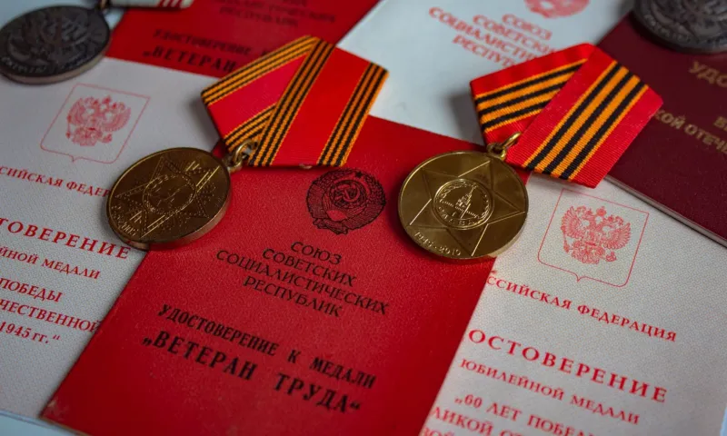 Ветерану Великой Отечественной войны из Благовещенского района вручили медаль к 80-летию Прохоровского сражения