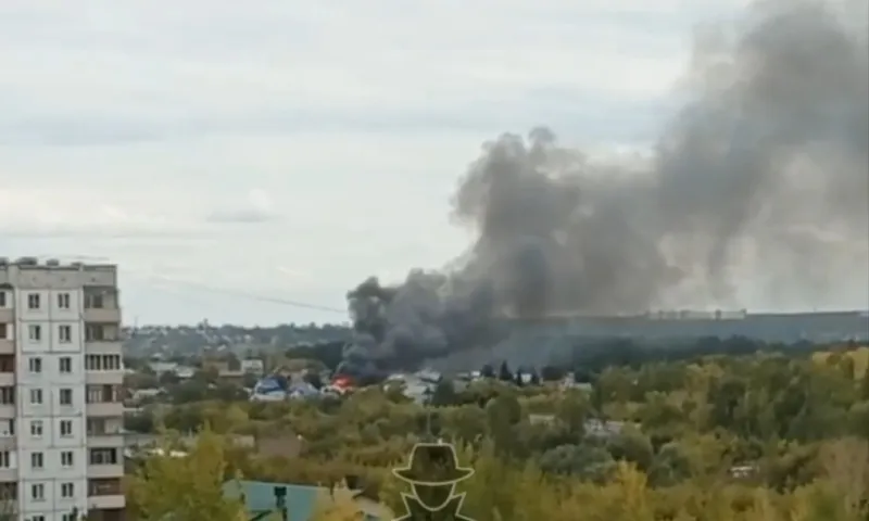 Крупный пожар потушили в Барнауле