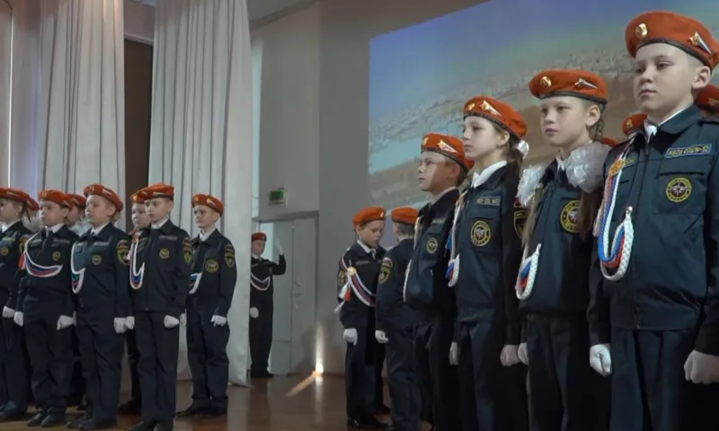 В день годовщины вывода советских войск из Афганистана в барнаульском лицее № 52 провели слёт «Своих не бросаем!»