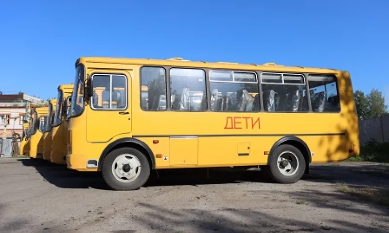 Муниципалитеты Алтайского края получают новые школьные автобусы