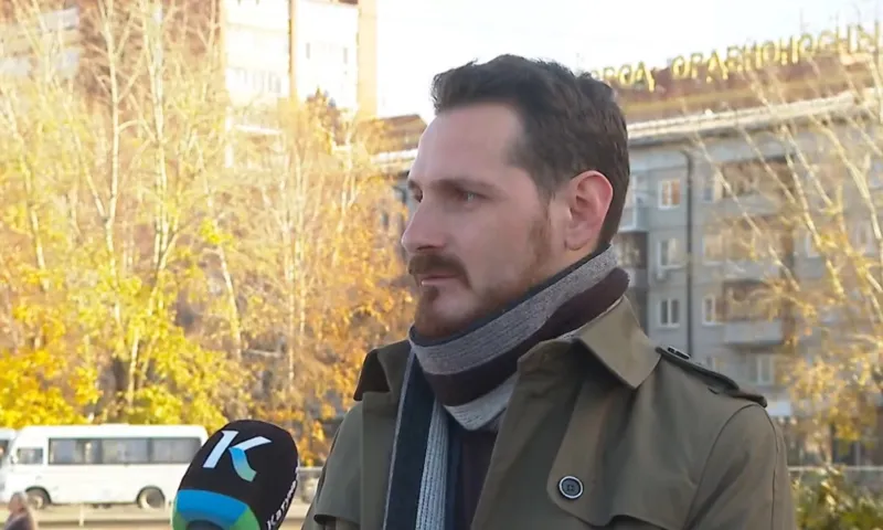 В Барнауле демонтируют буквы «Барнаул - город орденоносный» со здания на Красноармейском, 118