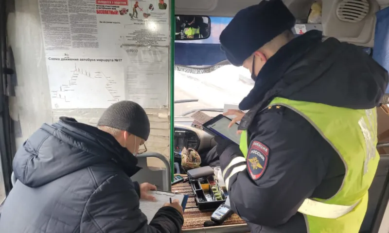 В Барнауле снова проверили соблюдение антиковидных правил в общественном транспорте