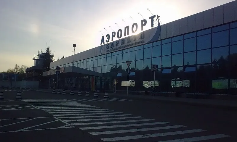 3 самолета, летевшие в Новосибирск, приземлились в Барнауле