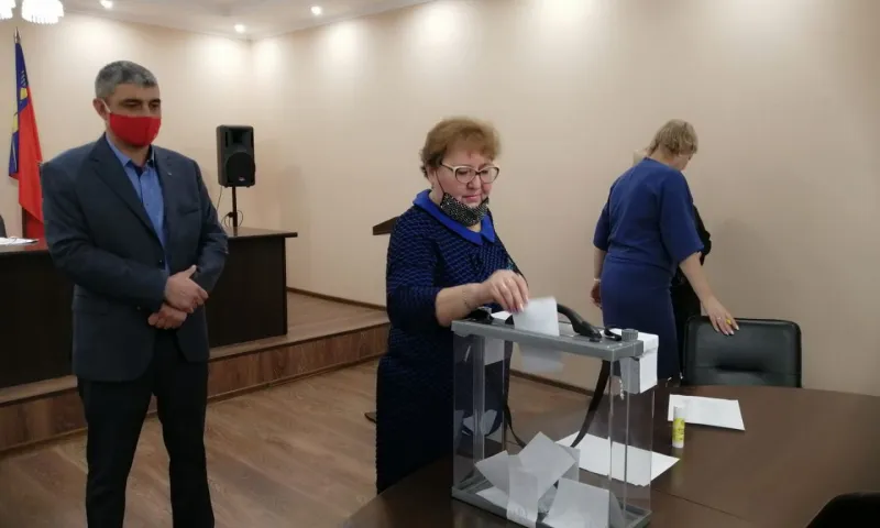 В Камне-на-Оби не смогли выбрать главу города