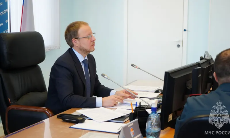 Виктор Томенко провел заседание комиссии по предупреждению и ликвидации чрезвычайных ситуаций и обеспечению пожарной безопасности Алтайского края
