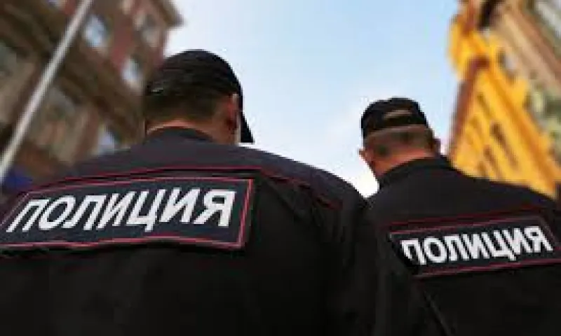 Житель Барнаула попал под арест за хранение наркотиков