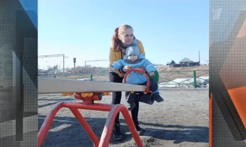Таинственное исчезновение 18-летней жительницы Алтайского края обсудили на Первом канале