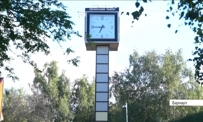 Благоустройство аллеи на улице Малахова завершилось в Барнауле