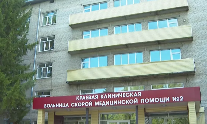 Молодые специалисты начали работать в барнаульской БСМП № 2 по программе наставничества
