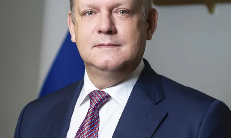 Поздравление полномочного представителя Президента Российской Федерации в Сибирском федеральном округе с Днём сотрудника органов внутренних дел