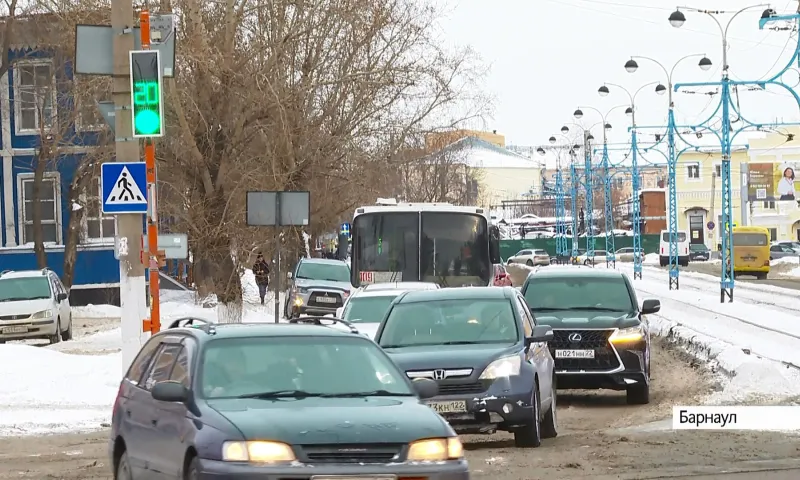 Госавтоинспекция провела профилактические рейды на пешеходных переходах Барнаула