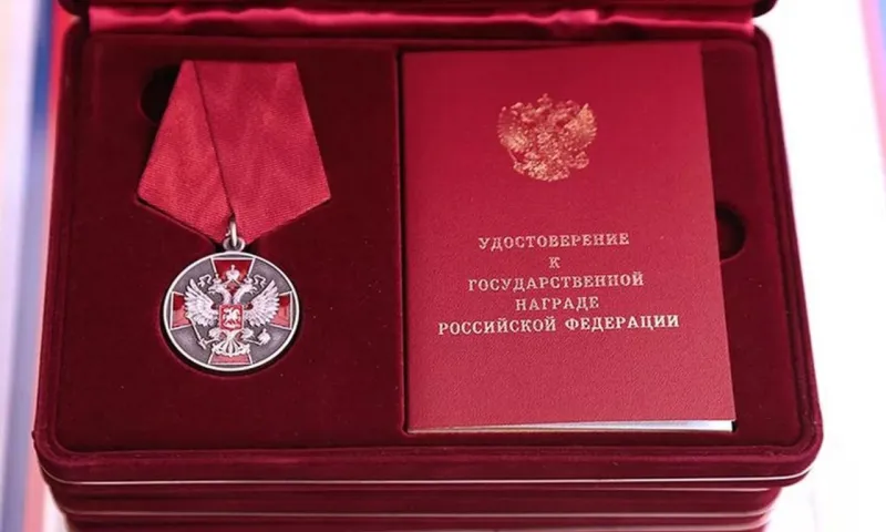 Сразу 6 алтайским железнодорожникам присвоили государственные награды