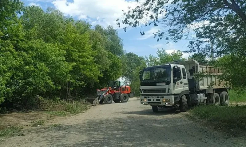 Очистка территории Центрального района продолжается в Барнауле