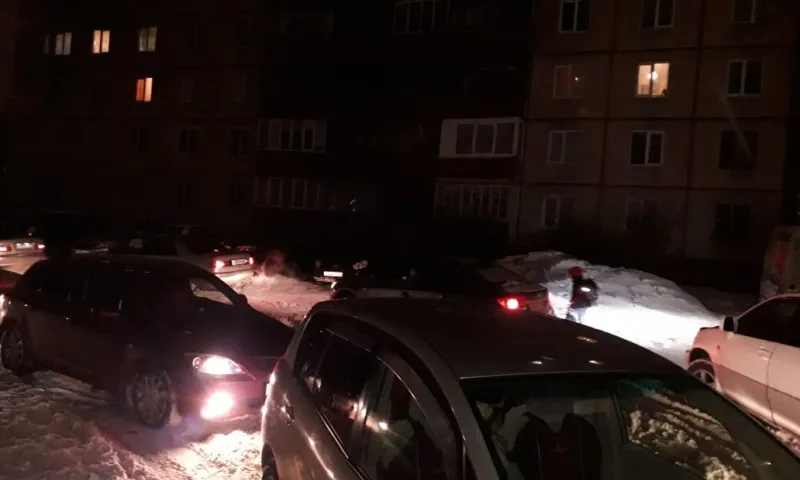 «Помогите, хочется кричать»: барнаульцы рассказали о нечищеных дворах