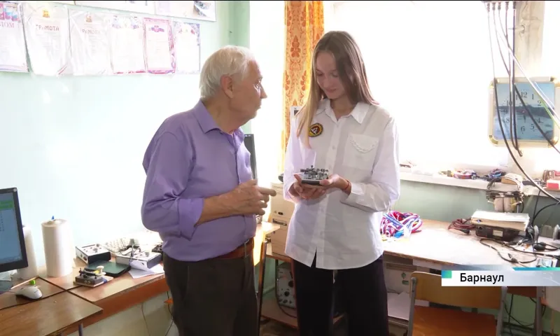 Знаток точек и тире: барнаульская школьница стала неоднократным призёром чемпионата мира по радиоспорту