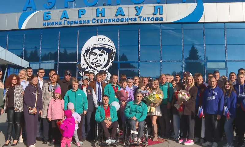 Медалисты Паралимпиады в Париже из Алтайского края награждены государственными наградами