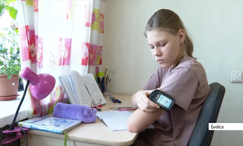 Детям-диабетикам в Алтайском крае могут начать измерять сахар в крови за счёт регионального бюджета 
