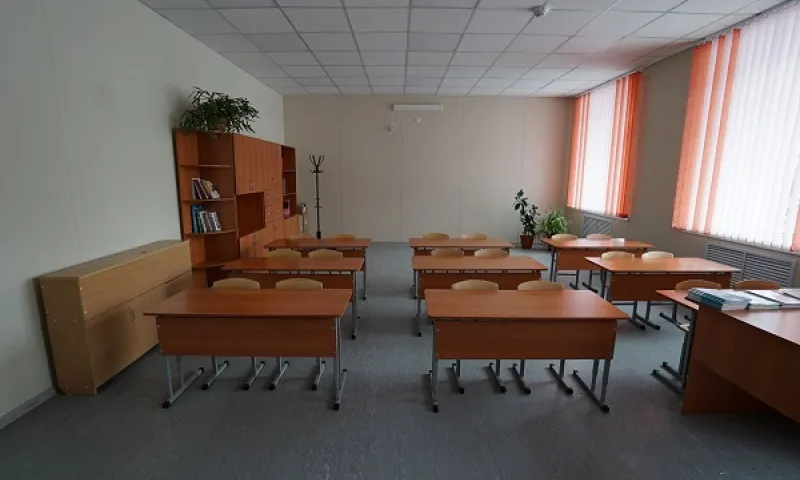 В Алтайском крае укомплектовали школу мебелью, произведённой заключёнными