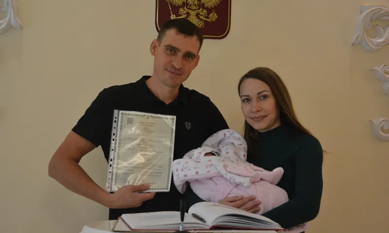В Ленинском районе Барнаула зарегистрировали тысячного новорождённого с начала 2022 года
