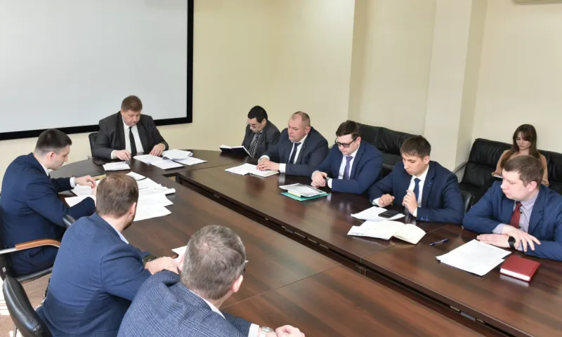 Подготовку инженерных сетей к предстоящему отопительному сезону обсудили в Барнауле
