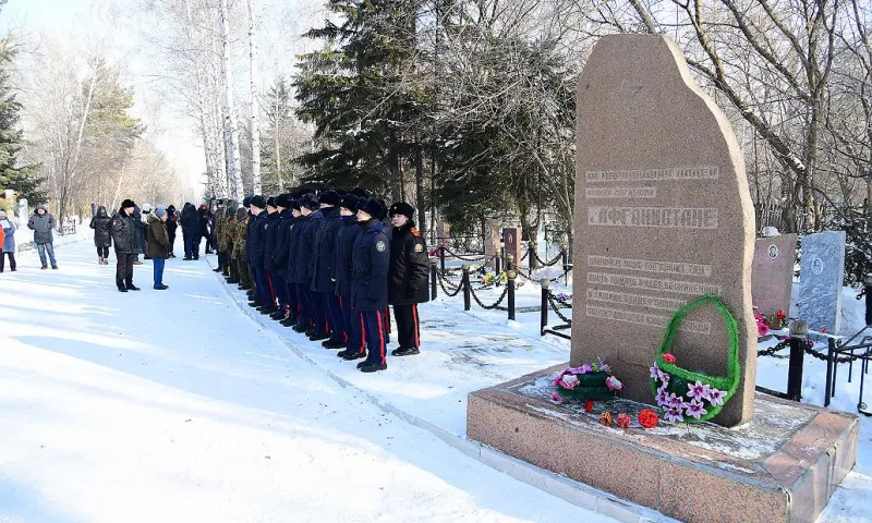 Память исполнявших служебный долг за пределами Отечества россиян почтили в Алтайском крае
