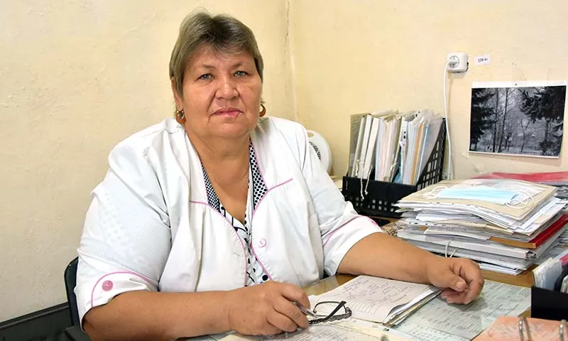 Врача из Советского района наградили медалью в честь 85-летия Алтайского края