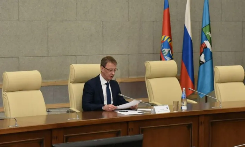 Мэр Барнаула Вячеслав Франк перевёл на дистанционную работу не привитых от COVID-19 чиновников