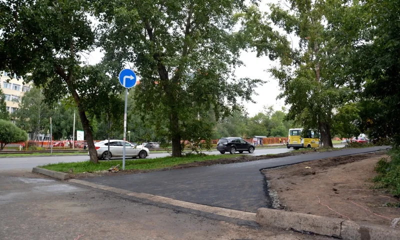 Пешеходную дорожку обустроили в районе барнаульского Кардиоцентра