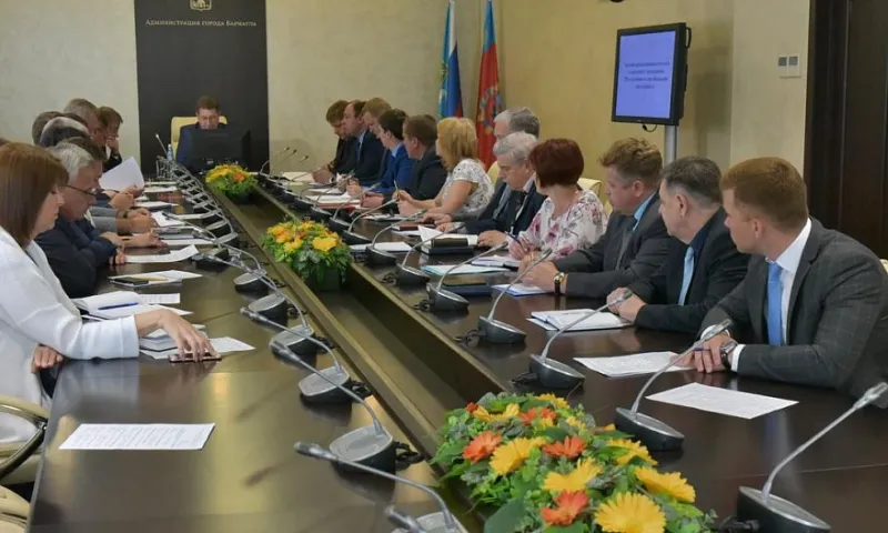 Сергей Дугин обсудил подготовку к празднованию Дня города