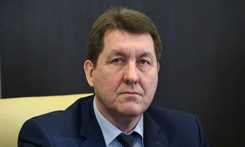 Сергей Дугин поздравил барнаульцев с Днём защиты детей