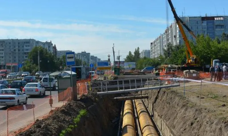 Перекладку тепловых сетей начали в Барнауле