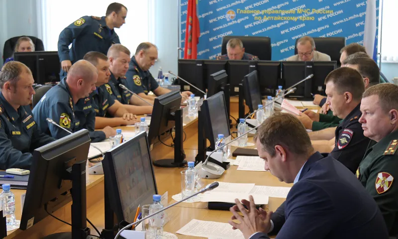 В Алтайском крае обсудили ситуацию с природными пожарами в регионе 